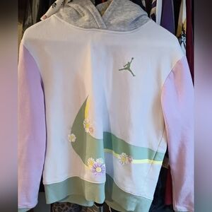 Jordan Girls Hoodie size Xl